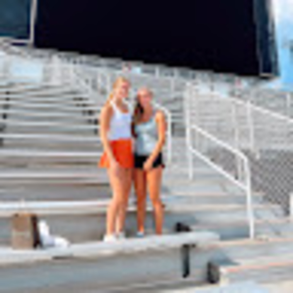 Meet your Posher, Cami